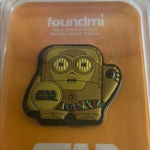 Tracking Keychain - Star Wars collection from Foundmi. Gold and Black